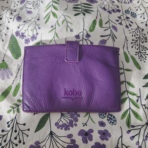 ROOTS KOBO E-READER ENVELOPE LEATHER CASE